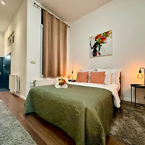 luxury-suites-centrum.brusselshotelsbook.com/